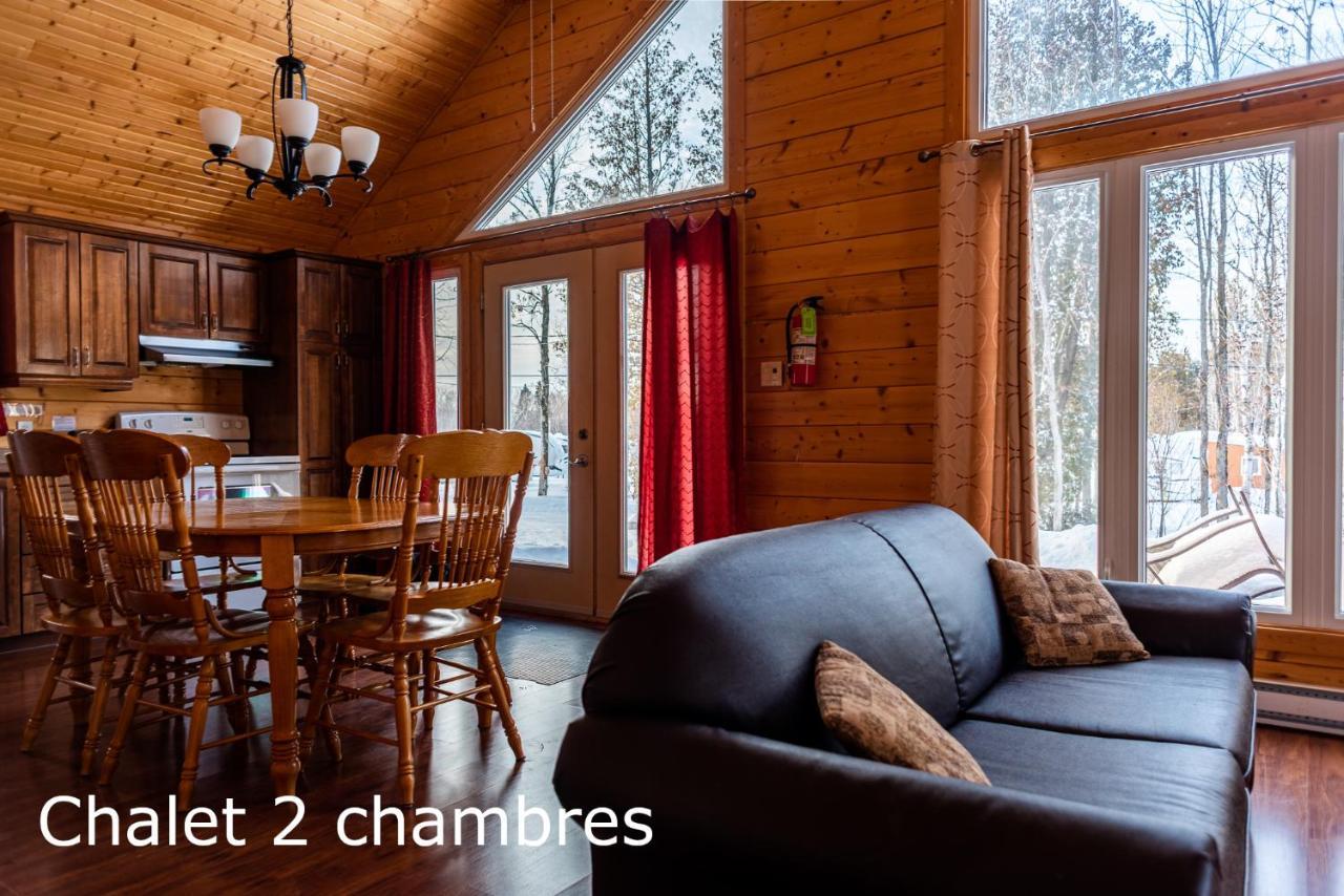 Chalets Et Spa Lac Saint-Jean Chambord Bagian luar foto