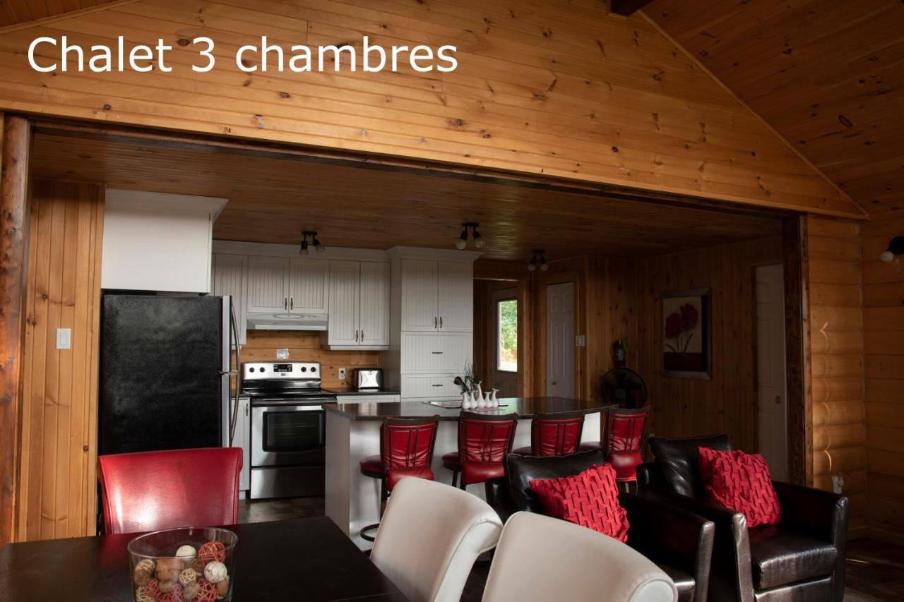 Chalets Et Spa Lac Saint-Jean Chambord Bagian luar foto