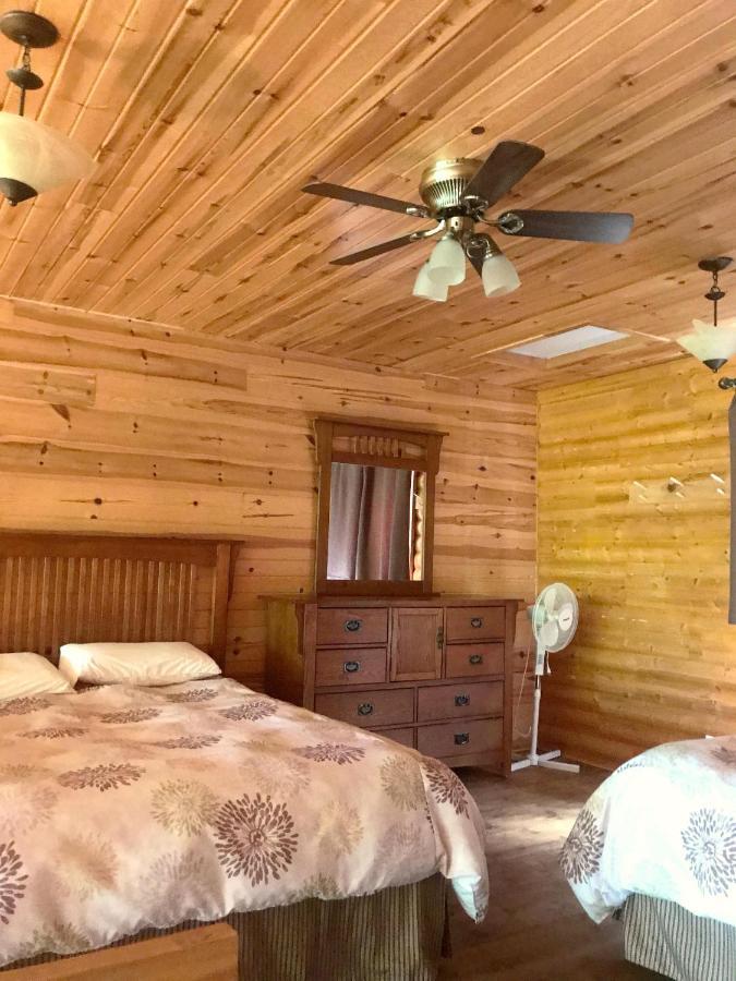 Chalets Et Spa Lac Saint-Jean Chambord Bagian luar foto